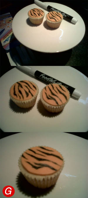 Tiger Stripe Cupcakes