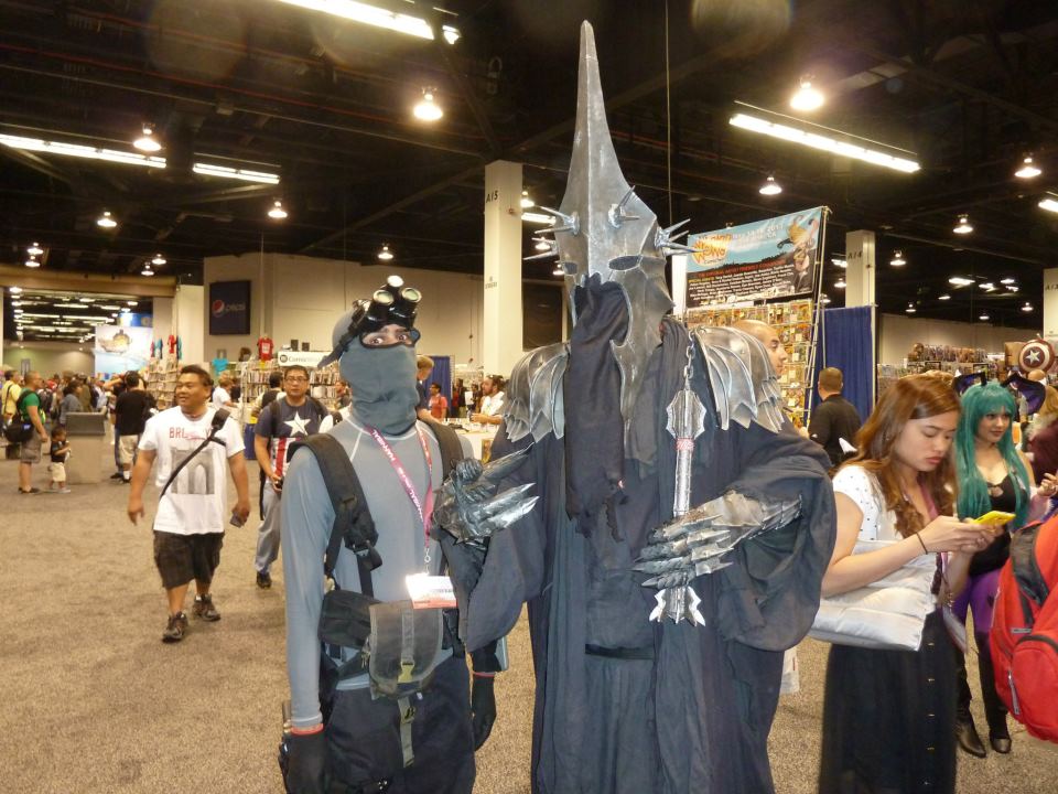 Sam Fisher meets the Witch King from Lord of Angma