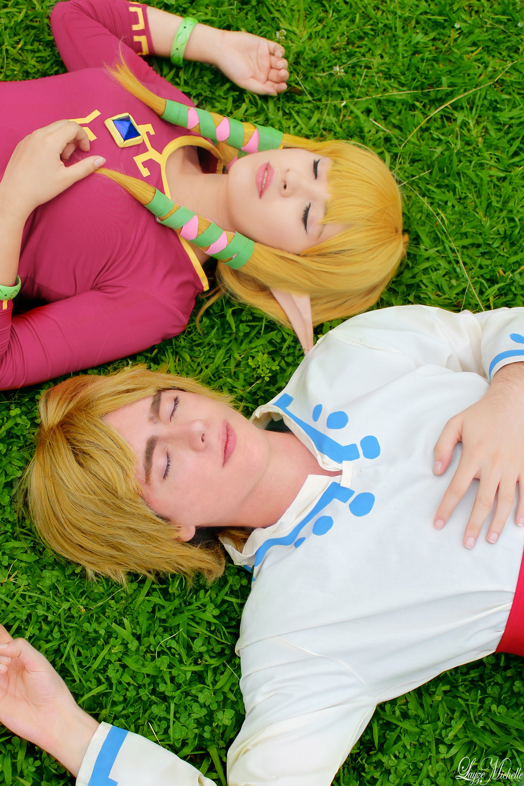 Skyloft Zelda and Link Cosplays | Skyward Sword