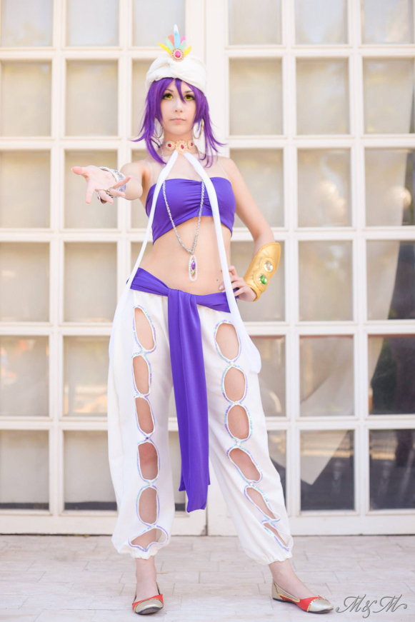 Magi - Fem!Sinbad cosplay IV