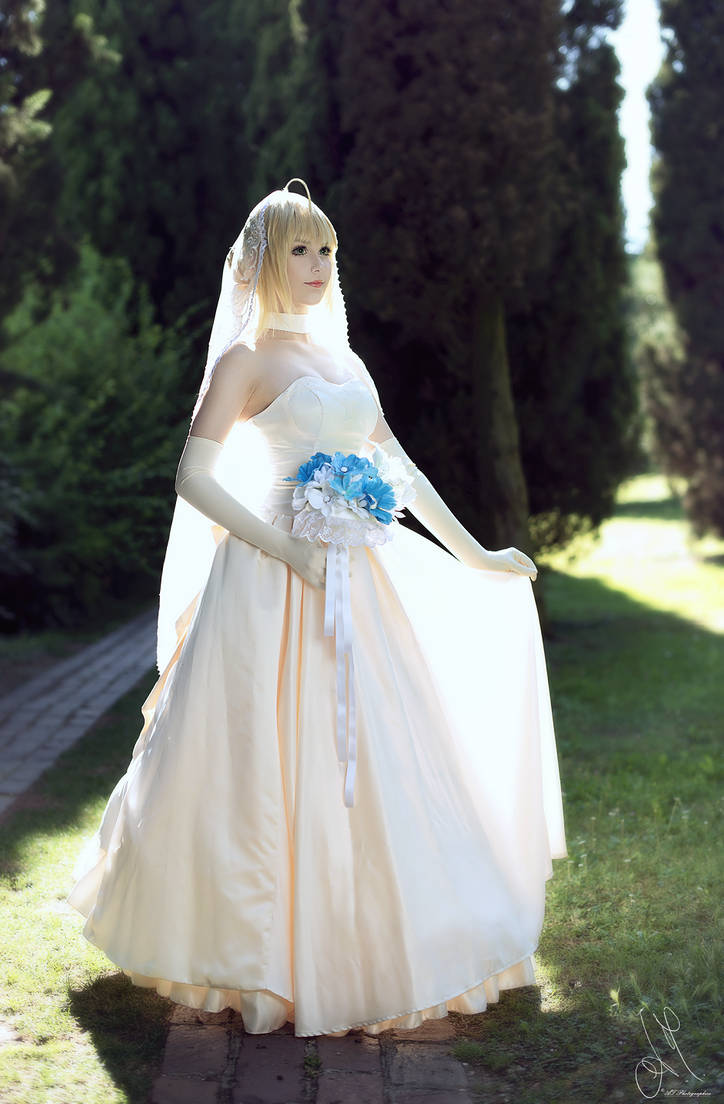 Fate/Stay Night Saber (wedding dress) by KiaraBerry on DeviantArt