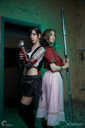 Final Fantasy VII Remake - Aerith and Tifa