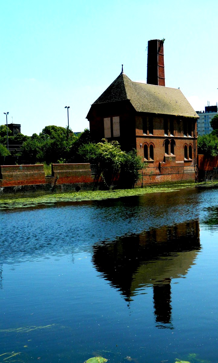 Building On Canal