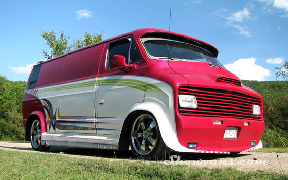 Machina, Dodge full custom van