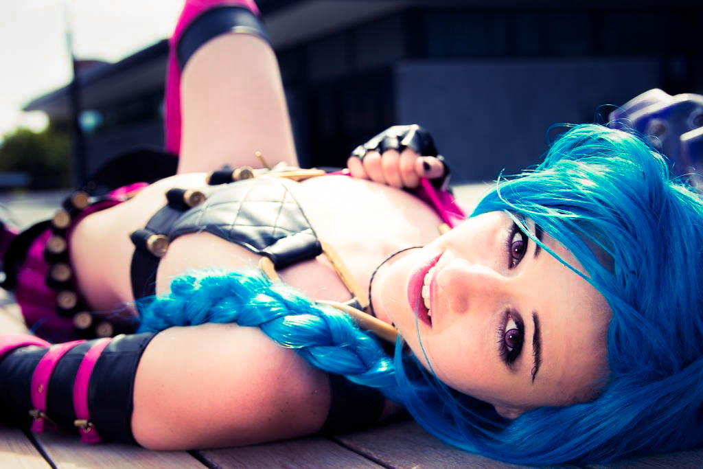 Sexy Jinx Cosplay - League of Legends by mimsrocks on DeviantArt