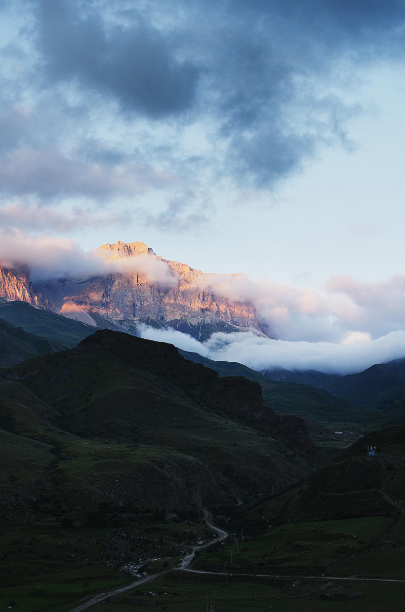 sleeping mountains.