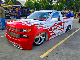 Custom White/Red Slammed Chevrolet Show-Truck