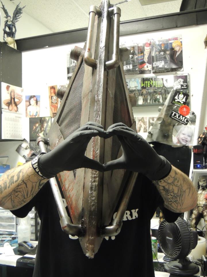 Pyramid Head Loves you