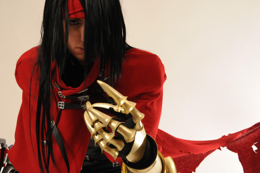 Vincent Valentine Cosplay 4