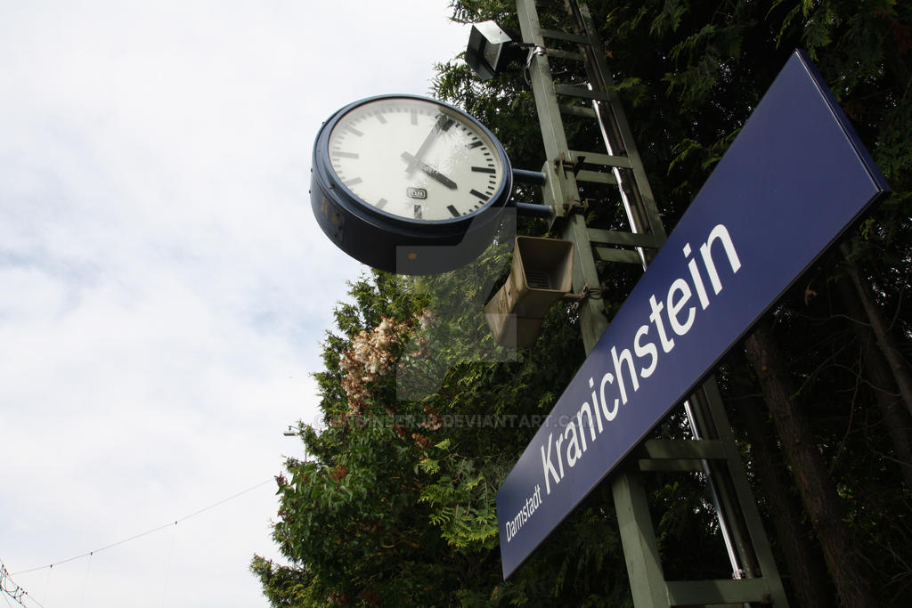 Kranichstein Bundesbahn Uhr