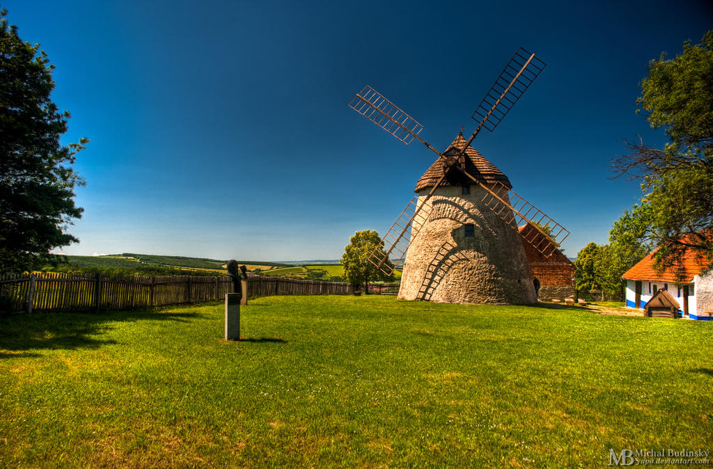 Kuzelov - wind mill