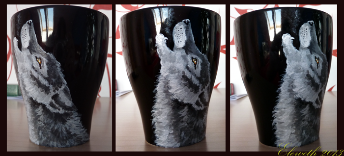 Howling wolf mug