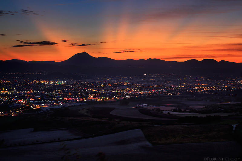 Post-sunset Rays by FlorentCourty