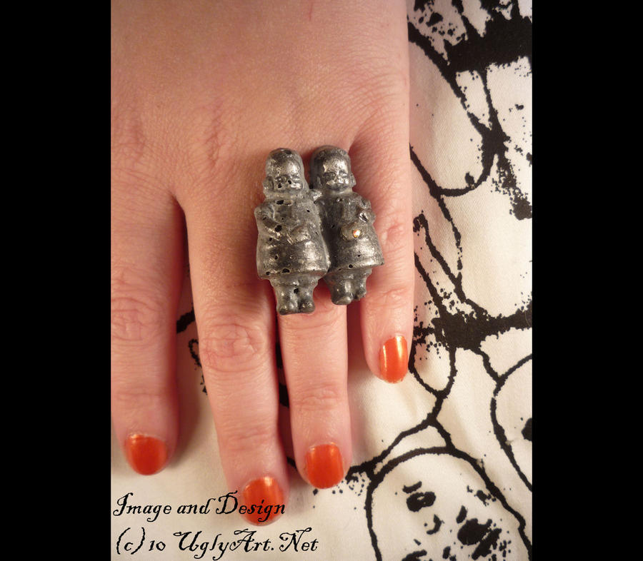 Conjoined Twins Dolly Ring by uglyshyla on DeviantArt