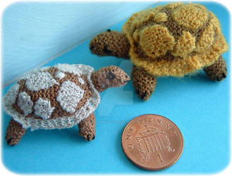 1:12th scale tortoise toy by buttercupminiatures