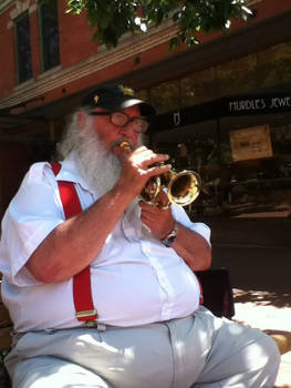 Trumpeting Christmas Carols in Summer