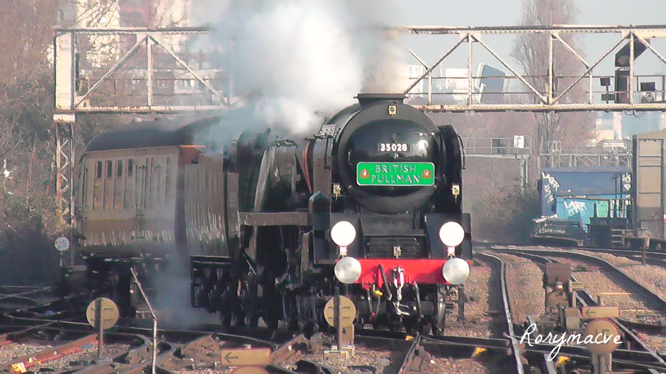 SR 35028 'Clan Line' at Clapham Junction