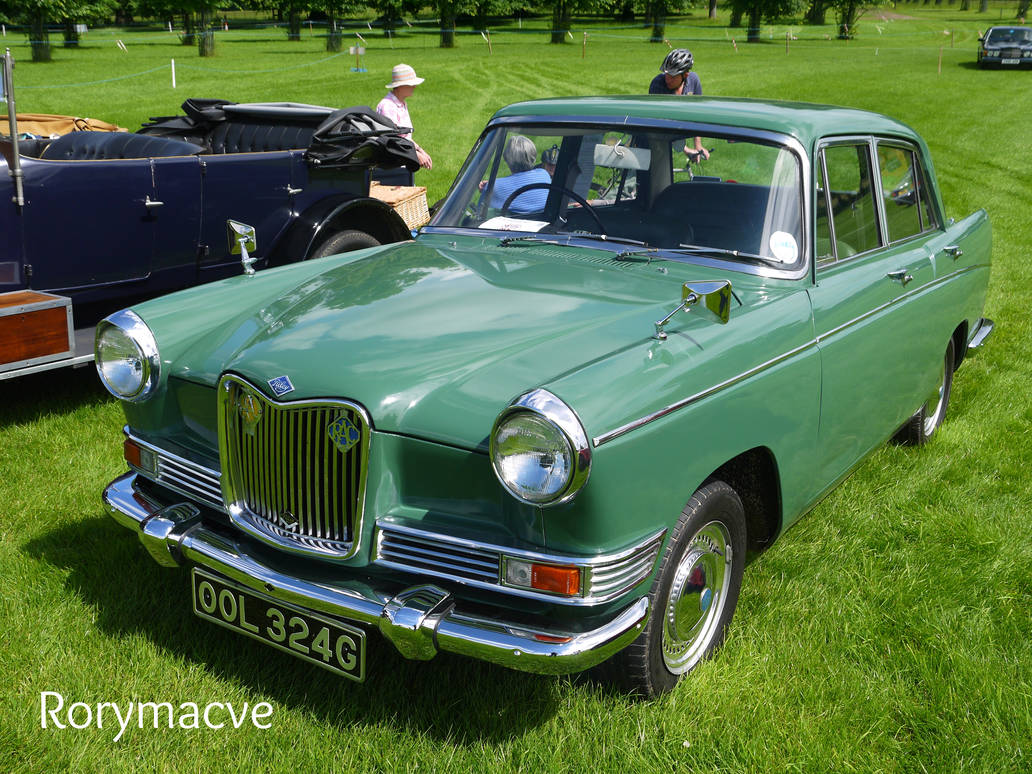 File:Riley 4-72 1965 front.jpg - Wikimedia Commons