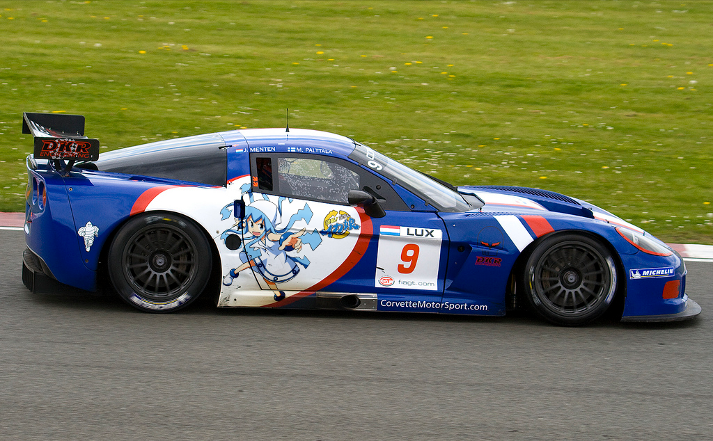 Ika Musume DKR Engineering Corvette C6.R