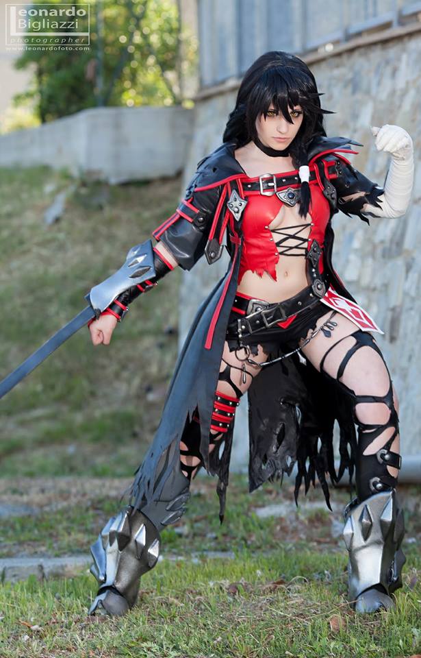 Velvet Crowe cosplay