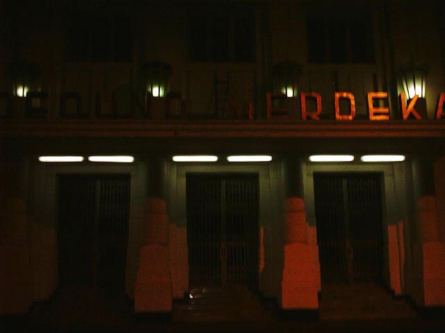 merdeka building by dewansetya on DeviantArt