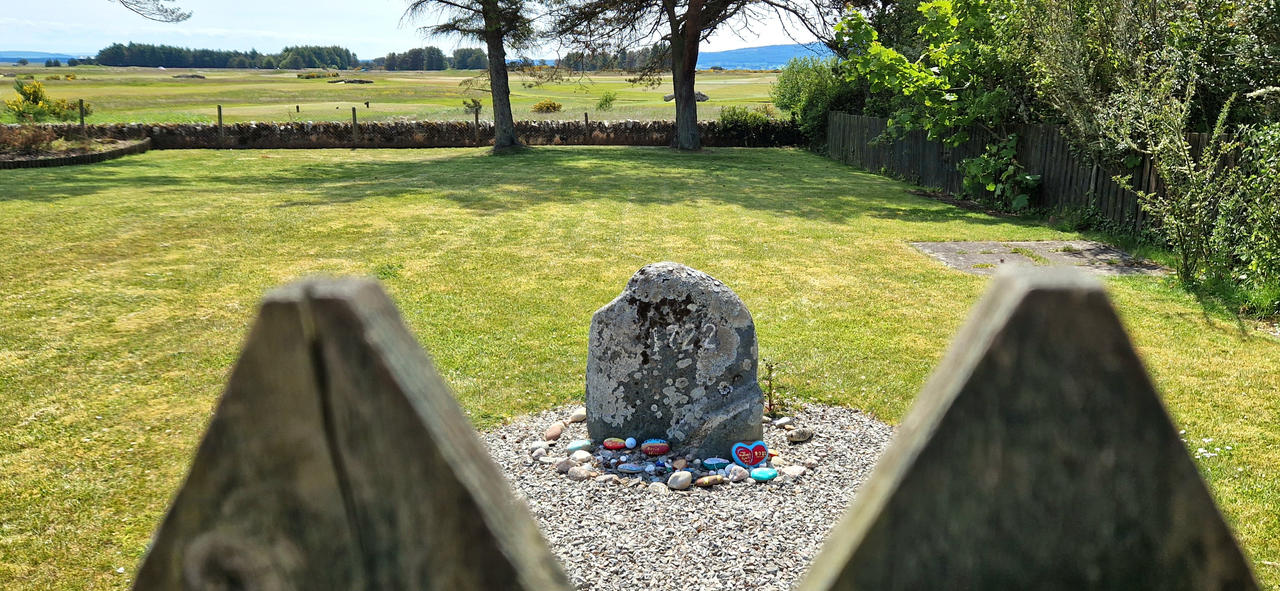 Dornoch Cathedral And The Witch s Stone By MyGranny4 On DeviantArt dornoch-cathedral-and-the-witch-s-stone-by-mygranny4-on-deviantart