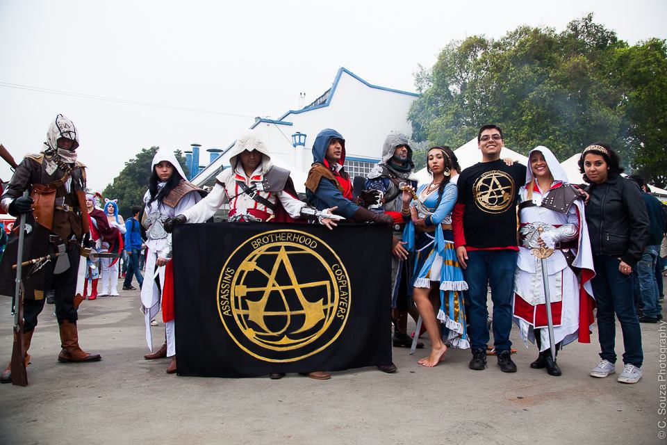 Assassin's Brotherhood Cosplayers 01