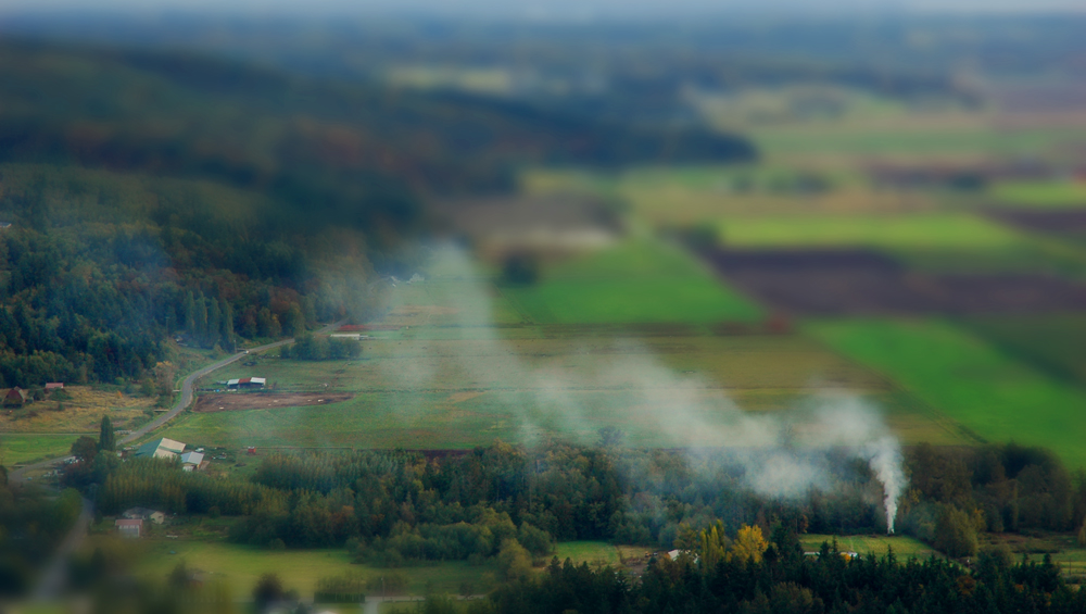 Tilt-shift miniature