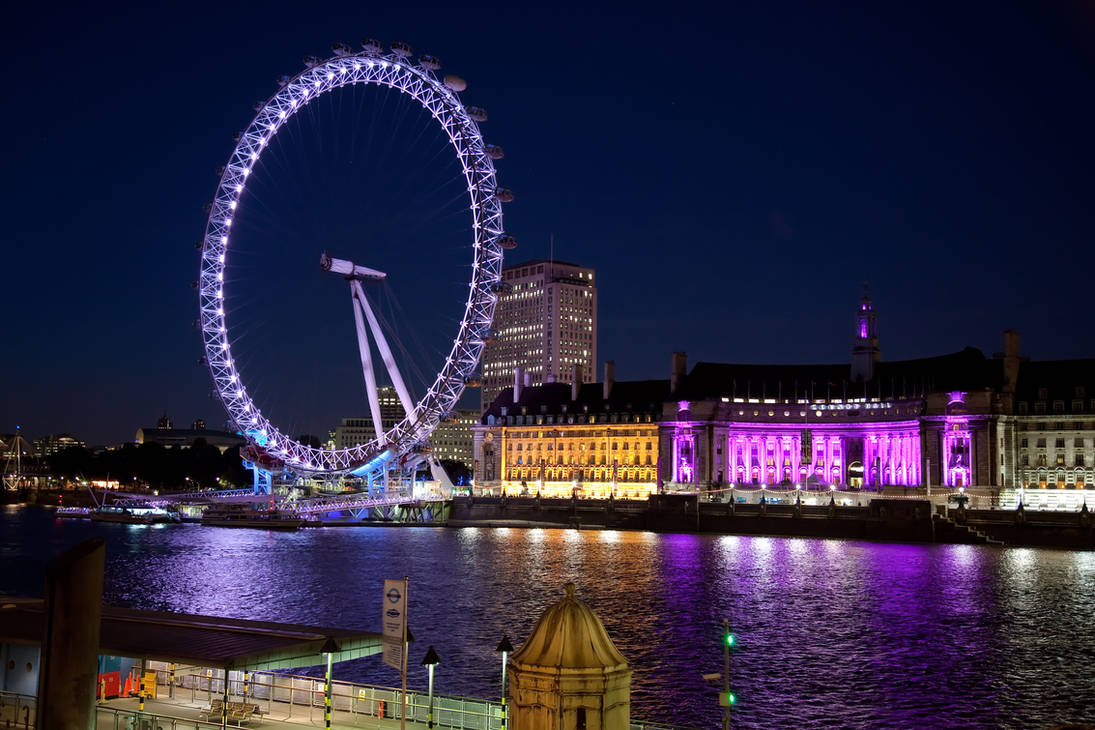 One of the london s. Лондонский глаз. Лондонский глаз Великобритания. Око Лондона колесо обозрения. Лондон ай London Eye.