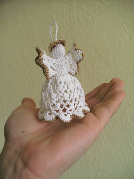 Crochet angel