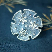 Yukiwa- snowflake kanzashi