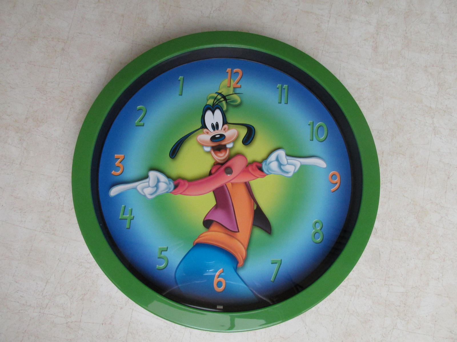 Goofy clock