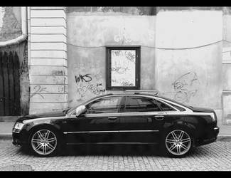 Audi S8 V10...