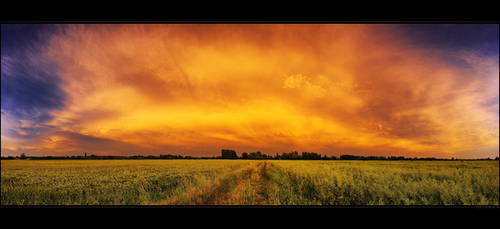 Hungarian skies pt.CX. by realityDream
