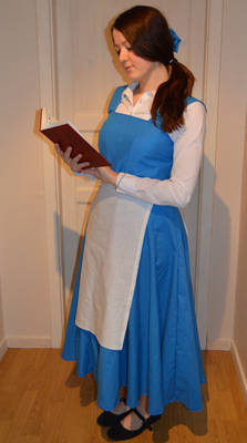 Belle - Beauty and the beast cosplay
