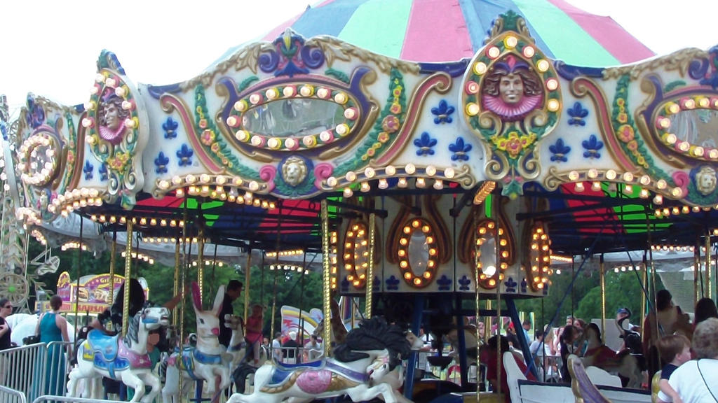 Single-Level Carousel by DallellesLaul on DeviantArt