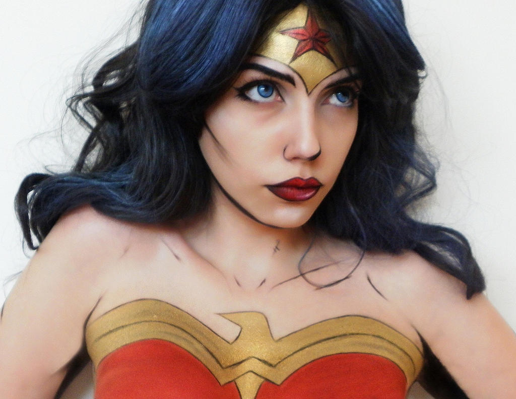 Wonder Woman Makeup Cosplay By
