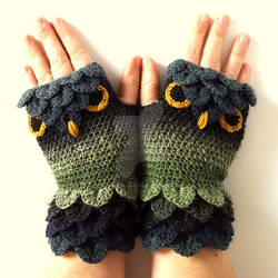 Dark Forest Owl Gloves