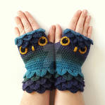 Twilight Owl Gloves by FearlessFibreArts