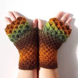 Forest Dragon Gloves