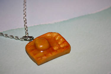 Waffle necklace