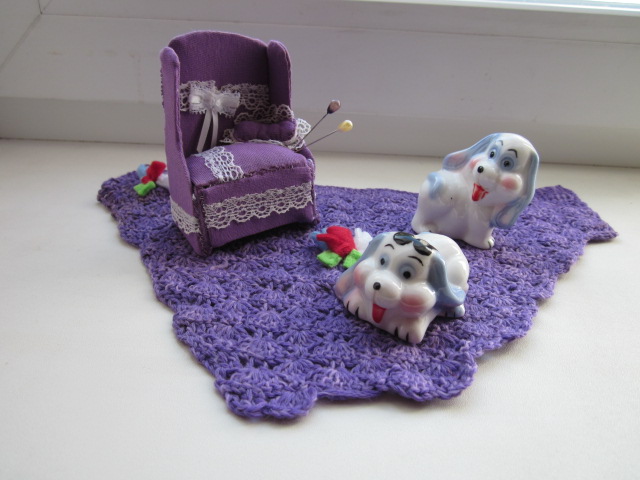 The pin cushion chair color purple