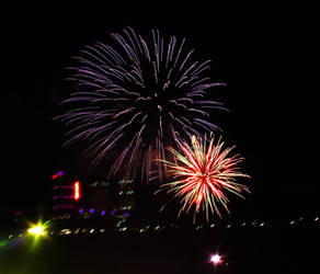 Niagara Falls Fireworks (2)