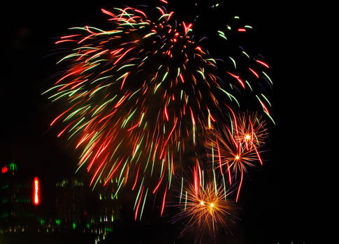 Niagara Falls Fireworks (6)