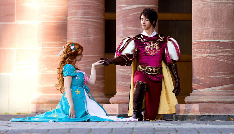 Edward x Giselle Cosplay