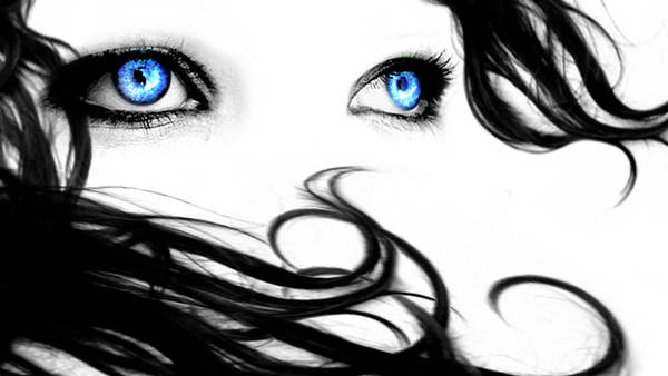 Blue Eyes by Zurh