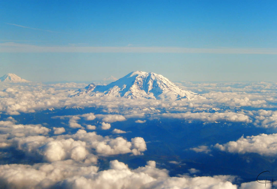 Mt Rainier by Chillstice