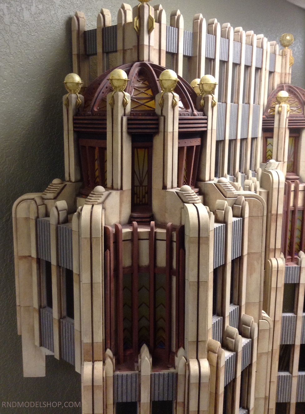 Superman Daily Planet Wood Miniature Corner Detail