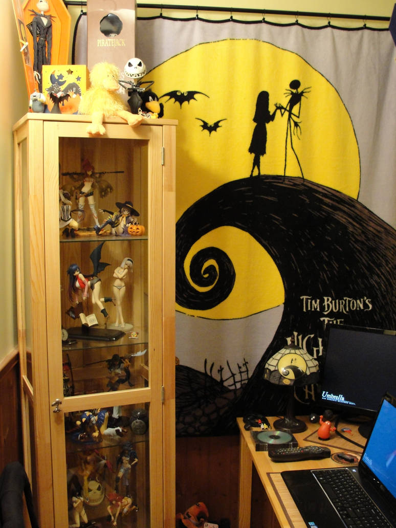 My Computer Room by evilthecat on DeviantArt