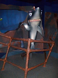 Epcot: Chum Statue